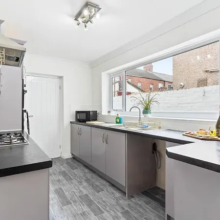 #3 - Location - Private Ensuite, Smart Tv, Fast Wifi By Yoko 4* Redcar